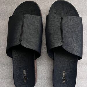 Flex Step Slip-On Womens Sandals Open Toe Navy Blue 9.5M